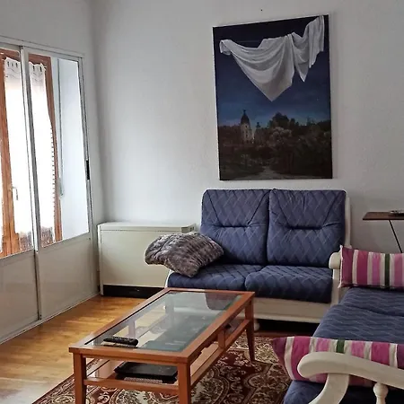 Vut Comuneros Apartment *