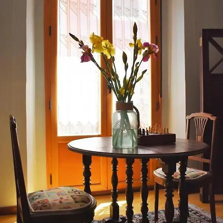 Vut Comuneros Apartamento