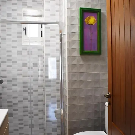 Vut Comuneros Apartment *